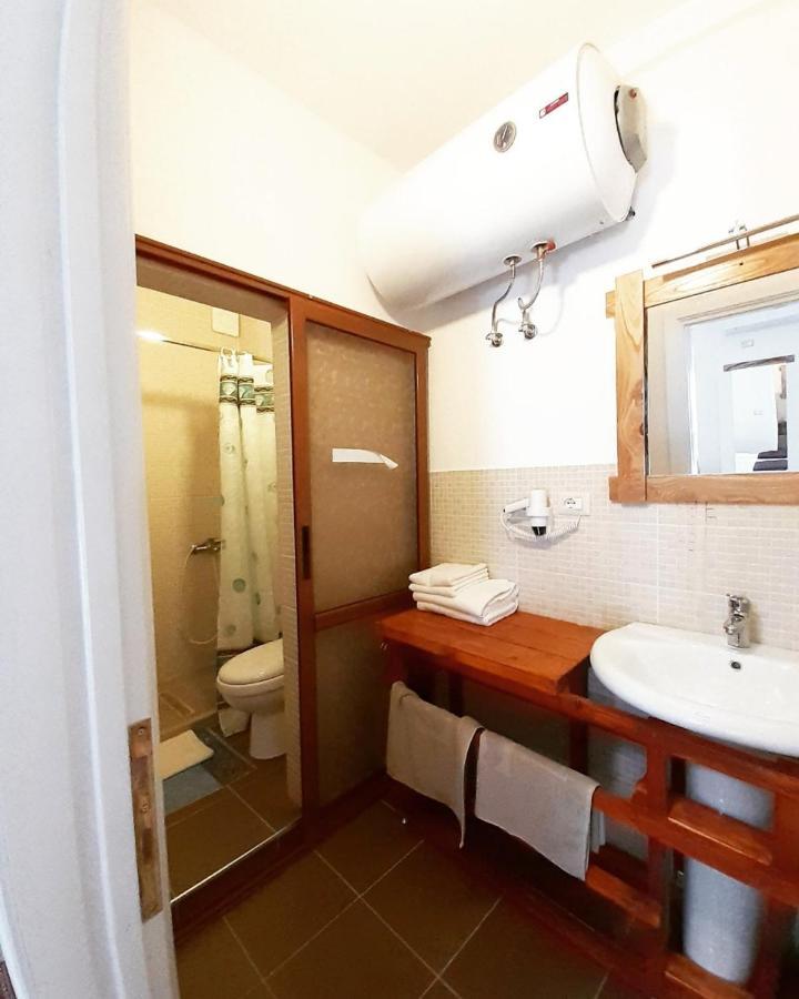 At Pikotiko'S - Korca City Rooms For Rent Korce Exterior foto