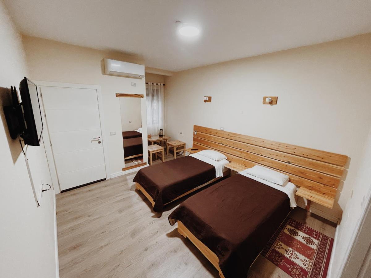 At Pikotiko'S - Korca City Rooms For Rent Korce Exterior foto